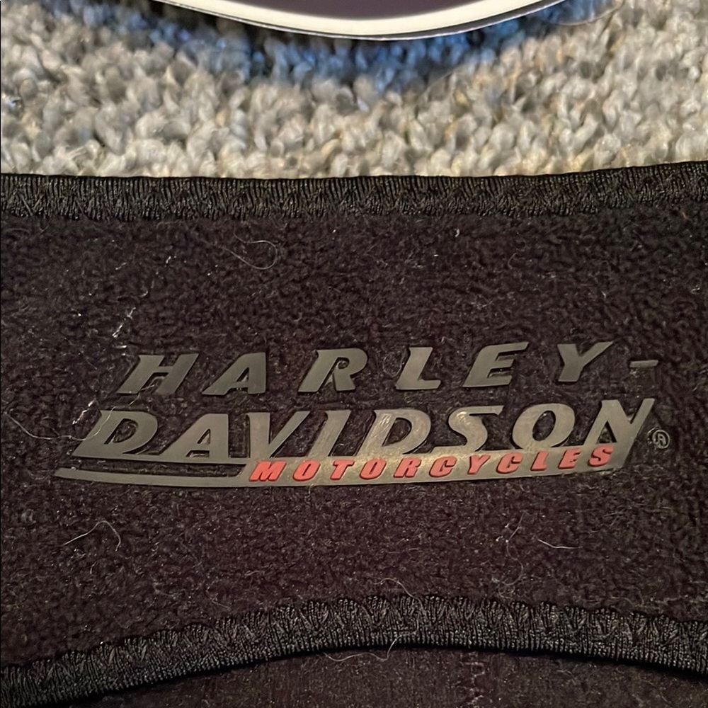 Harley-Davidson Black Hat with Iconic Logo - Picture 2 of 4